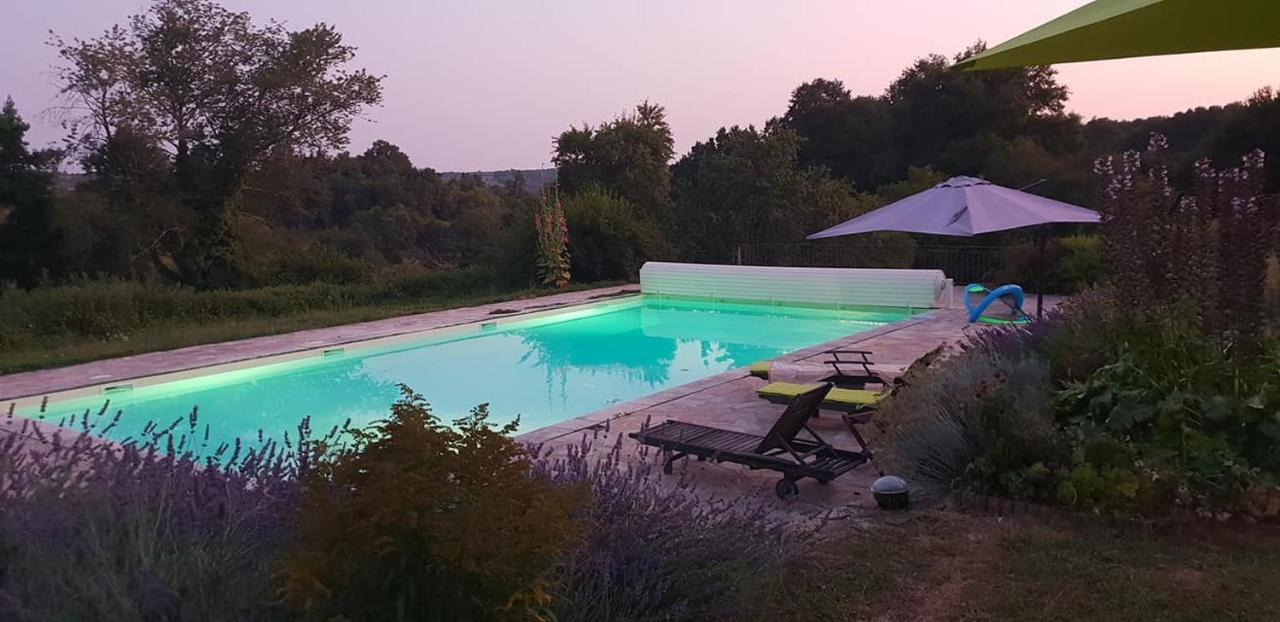 Roulotte A Sapharey Otel Sarrazac  Dış mekan fotoğraf